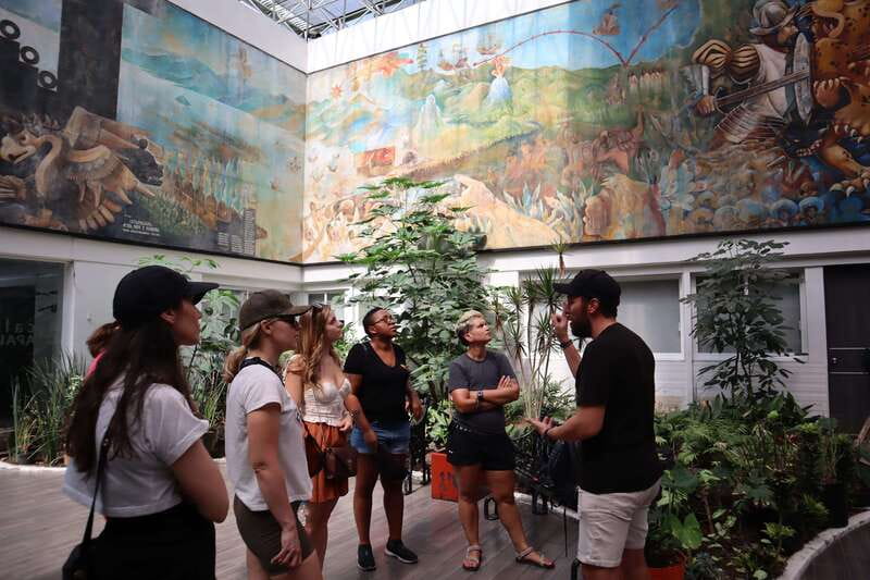 Mexico City: City Highlights Cable Car Ride w/ Taco & Tour - Soaring in the World’s Largest Cable Car