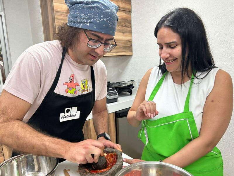 Mexico City: Cooking Class with Chef and Market Tour - Learn to Cook Authentic Mexican Dishes with a Renowned Chef in Mexico City