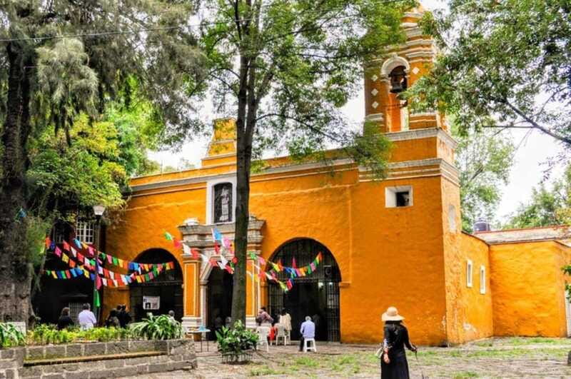 Mexico City: Coyoacán Bohemian History and Architecture Tour - Callejón del Aguacate and Santa Catarina Park