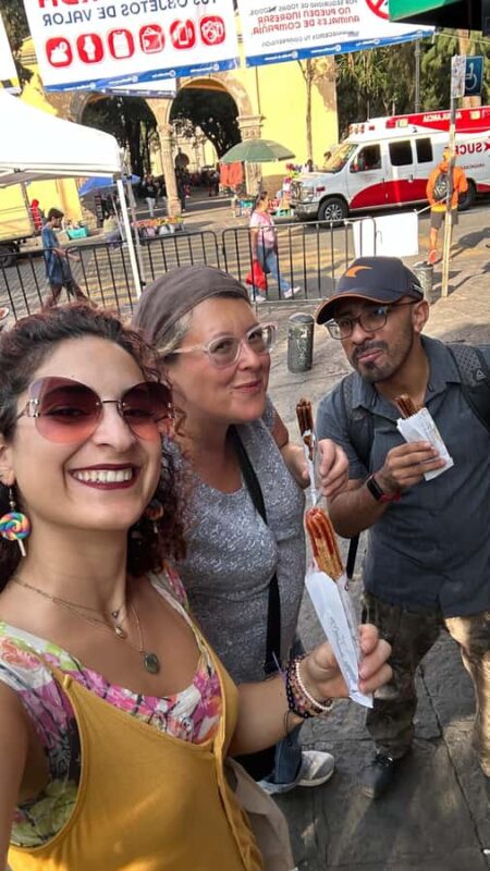 Mexico City: Coyoacán Tour, Frida Kahlo Museum & Breakfast - Visiting the Local Food Market