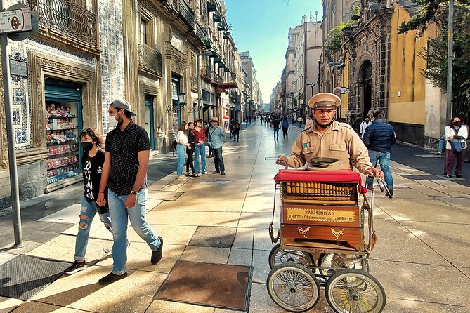 Mexico City Custom Private Tour with a Local, Highlights & Hidden Gems - Starting Point at Starbucks on Avenida Paseo de la Reforma