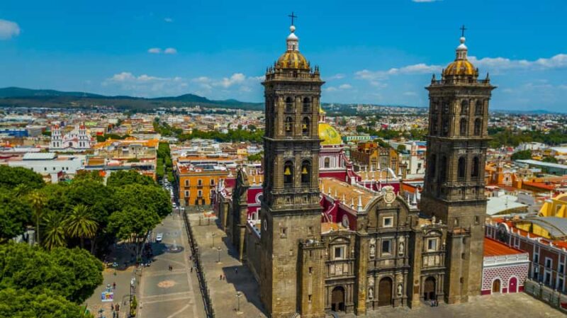 Mexico City: Discover Puebla, Cholula, and Tonantzintla on a city tour - Traveling to Puebla’s Historic Center