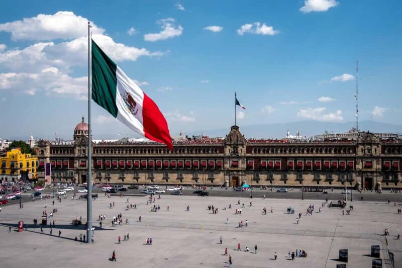 Mexico City: Downtown Highlights Private Walking Tour - Discovering Aztec Ruins at Templo Mayor Museum