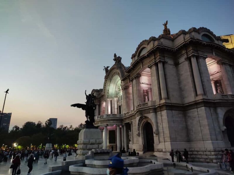 Mexico City: Downtown Walking Tour, a view from the past to the present - Customizing Your Visit: Museums, Murals, and Market Stops
