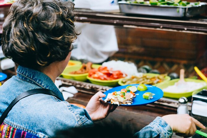 Mexico City evening street taco tour - The Role of the Bilingual Food Guide