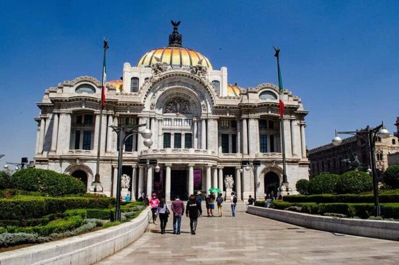 Mexico City: Exclusive Tour of Palacio de Bellas Artes - Guided Tour Experience with a Cultural Ambassador