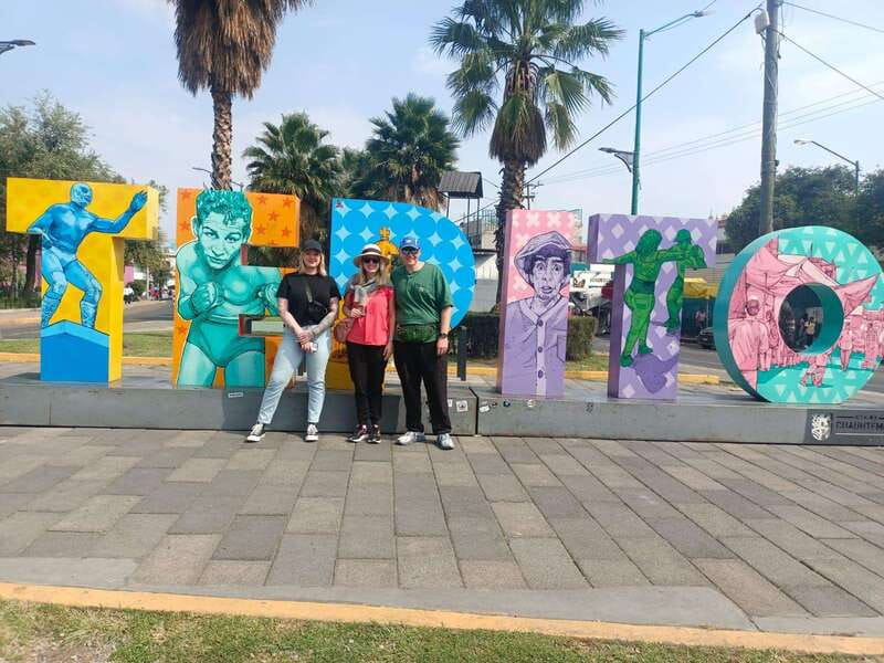 México City: Explore neighborhood of Tepito with local - Walking into the Bustling Street Market with Over 12,000 Stalls