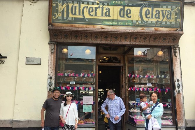 MEXICO CITY FOOD TOUR: flavors on two wheels - Sampling the Famous Tacos de Guisado in La Condesa