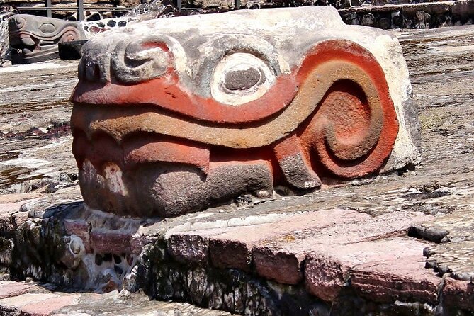 Mexico City: Gay Plazas - The Guide’s Approach and Expertise