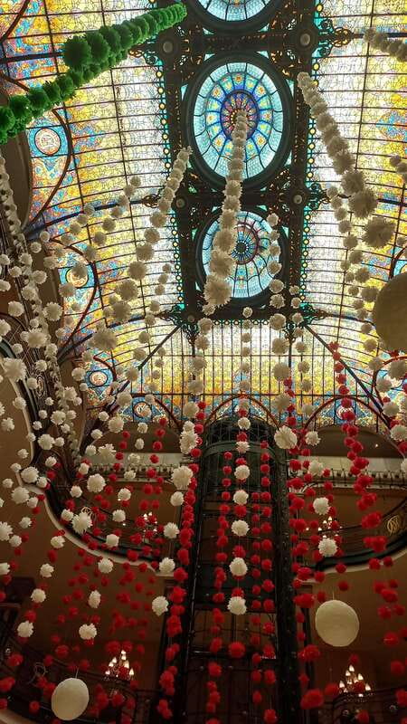 México City: History, and modern life in the capital - Exploring the Zócalo and Metropolitan Cathedral