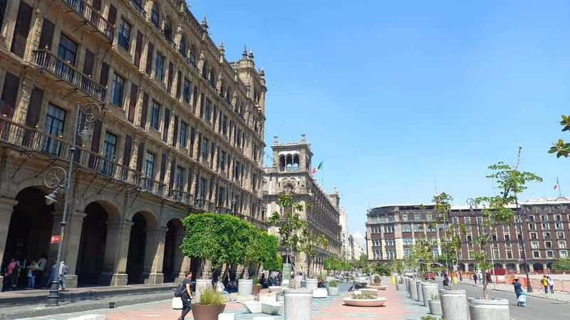 México City: History, and modern life in the capital - Discovering Hidden Gems: Hospital de Jesús and Casa de los Azulejos