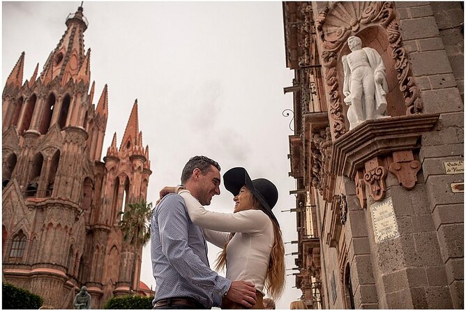 Mexico City Instagram Tour: Famous Spots |Private & All-Inclusive - Visiting the Estanquillo Museum for Mexican Art