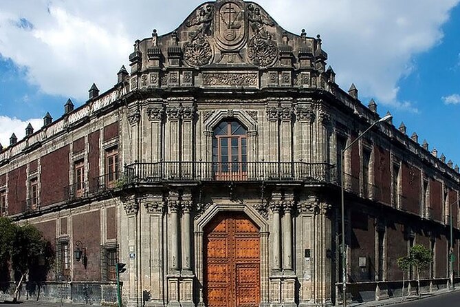 Mexico City: Jewish Presence - Exploring the Plaza de Santo Domingo and Jewish Trade in the Marketplace