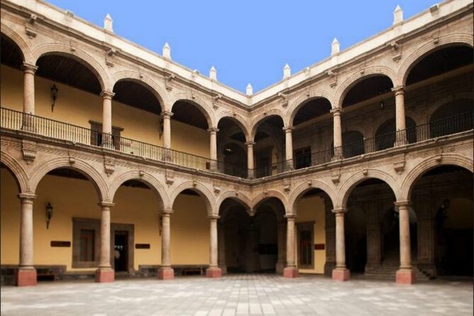 Mexico City: Jewish Presence - Visiting the First Synagogues: Sephardic Mount Sinai and Nidjei Israel