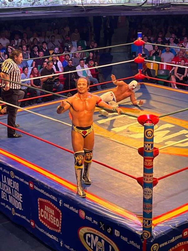 Mexico City: Lucha Libre Show & Pulque Tasting Tour - Pulque Tasting and Live Music at an Authentic Pulquería