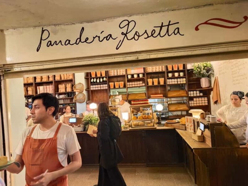 Mexico City: Lucha libre tour with show tickets and coffee tasting - Meet Your Guide in Plaza Río de Janeiro and Discover the Roma Neighborhood