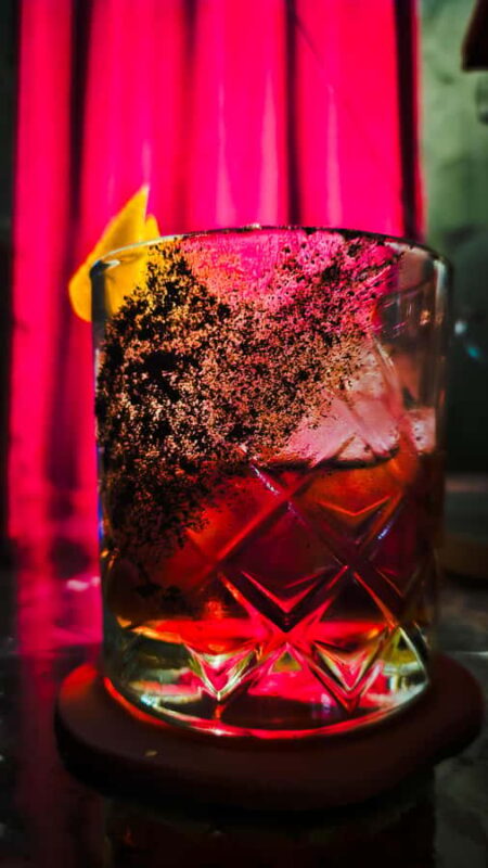 Mexico City: Mixology and classic cocktail classes at a bar in Polanco. - Atmosphere and Theme: A Sensual Mood in Polanco