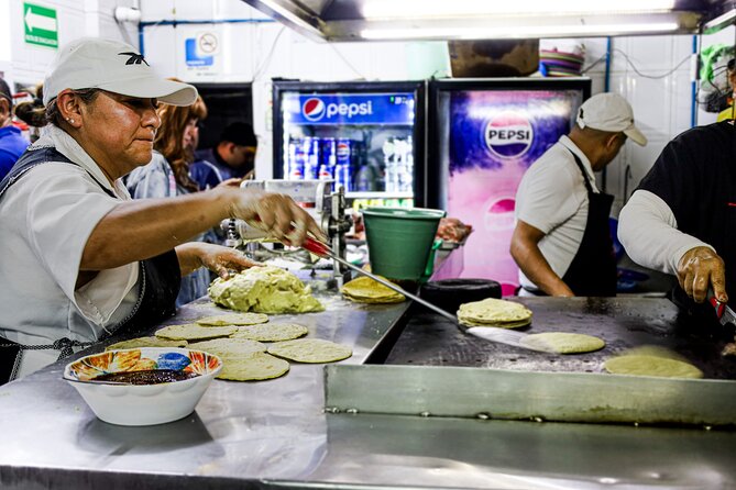 Mexico City Night Tacos and Mezcal Tour - Tasting Classic Al Pastor Tacos in La Condesa