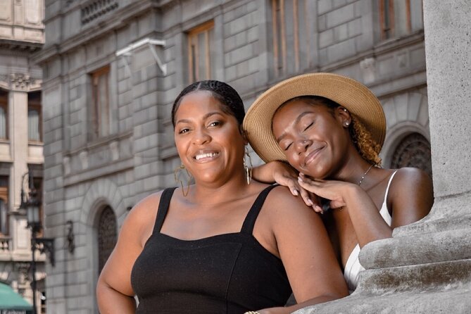 Mexico City: Private and exclusive photo shoot - Starting Point at the Museo del Palacio de Bellas Artes
