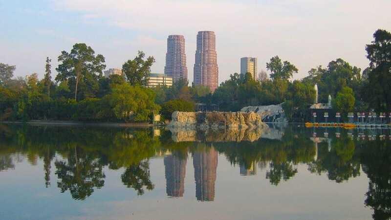 Mexico City: Private Bike Tour of Chapultepec Forest - Cultural Experiences and Artistic Landmarks
