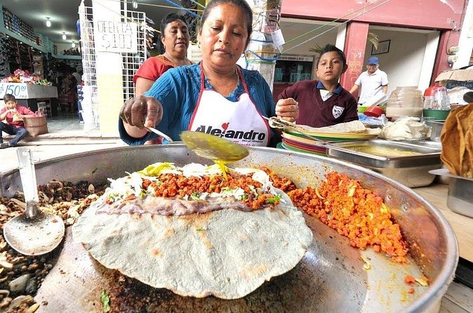 Mexico City Private Custom Walking Tour with A Guide (Private) - Shopping, Eating, and Relaxing with Local Tips