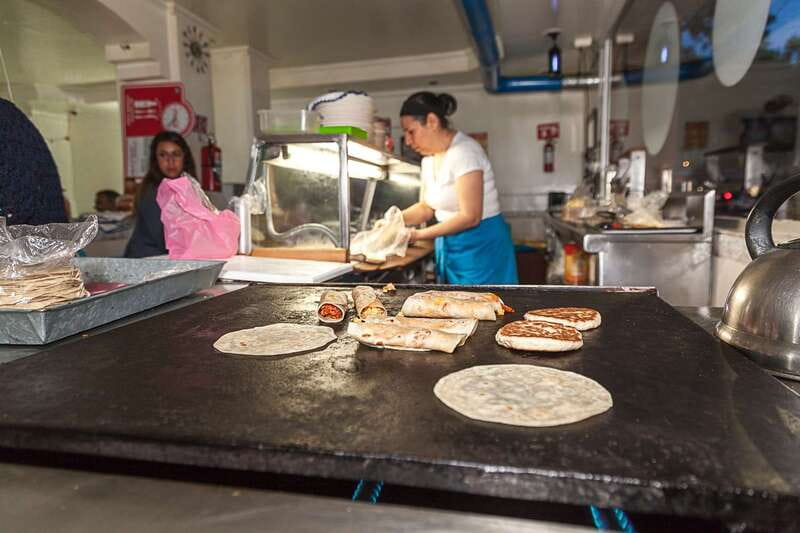 Mexico City: Tacos & Mezcal Night Food Tour - Key Points