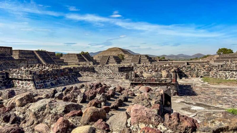 Mexico City: Teotihuacan Morning Half-Day Tour with Lunch - Unique Stops: Obsidian Workshop and Market Experience