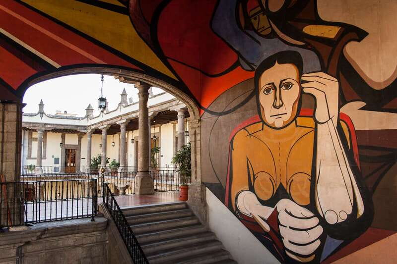 Mexico City: The Murals of Mexico Semiprivate Walking Tour - Visiting the Antiguo Colegio de San Ildefonso