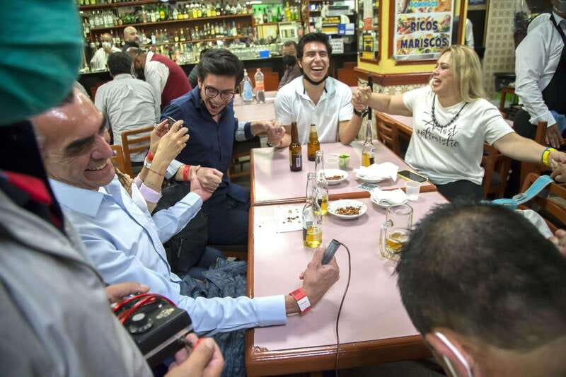 Mexico City: Traditional Mexican Bars of the Historic Center - Accessibility and Age Restrictions