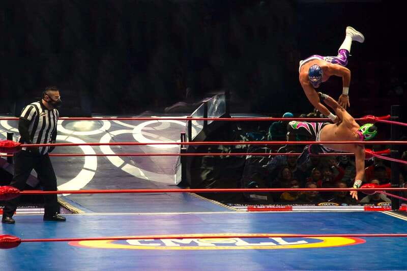 Mexico City: Turiluchas Amazing Wrestling Show - Insights from the Guide on Mexican Wrestling