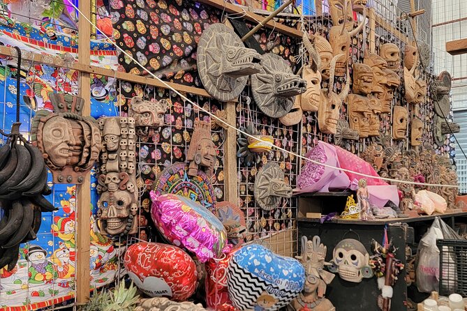 Mexico City Vegan & Veggie Market Explorer plus Cooking Lesson - Cultural Landmarks and Visual Highlights in the City Center