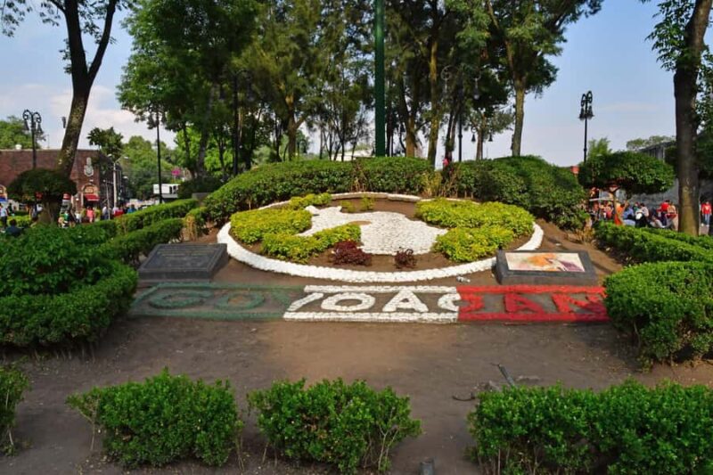 Mexico City: Xochimilco and Coyoacán Tour with Frida Kahlo Museum Option - Logistics and Comfort