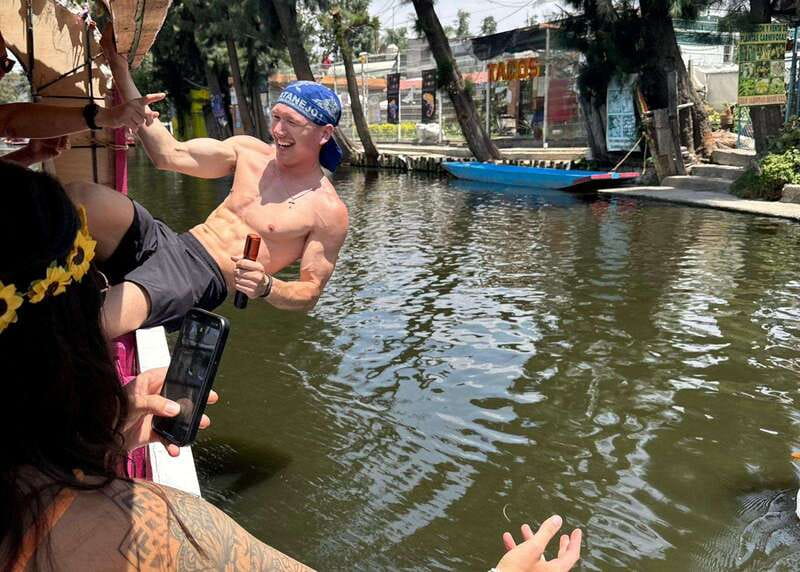 Mexico City: Xochimilco Boat Party with Unlimited Drinks - From Check-in to Departure: Smooth Logistics