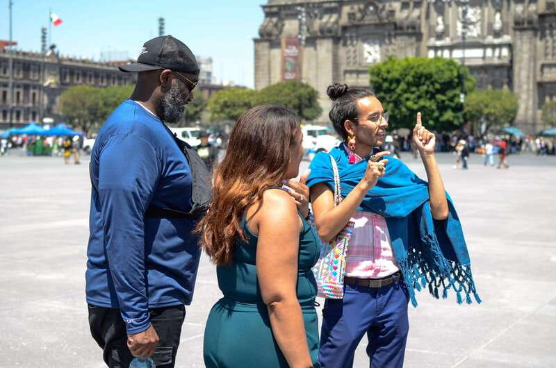 Mexico City: Zocalo Tacos Tour by Michelin-Star Chef Torres - Tasting the Best Tacos at Traditional and Modern Taquerias