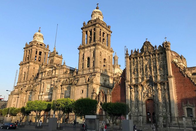 Mexico City's Historical Center Icons - Architectural Marvels at Gran Hotel Ciudad de Mexico