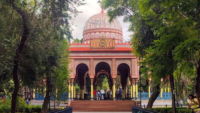 Mexico Off The Beaten Track/ Street Food Bike Tour - Navigating Mexico City’s Neighborhoods: San Rafael and Sta. María la Ribera