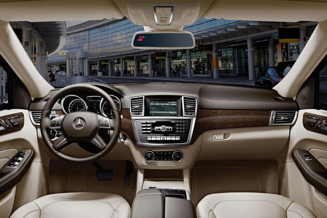 Mexico Private Transfer from Cancun airport to Playa del Carmen - A Convenient and Private Way to Travel from Cancun Airport to Playa del Carmen