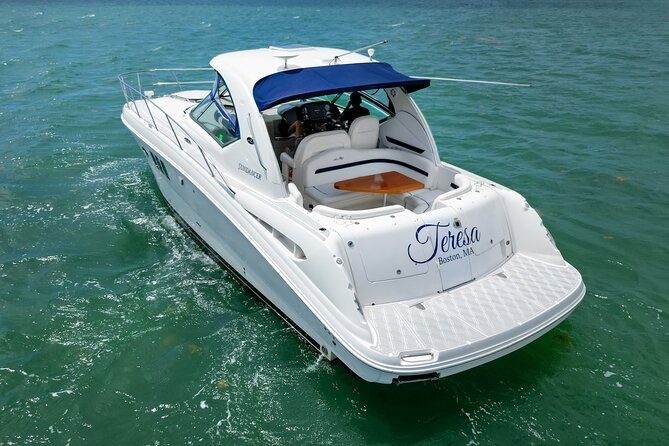 Miami: 2 Hour Private Yacht Cruise with Champagne - The Captain’s Role and Guest Experience