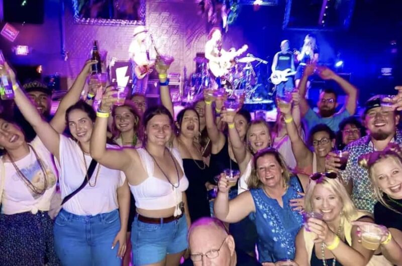 Miami: 4 Venues 1 Night Including Drinks specials - The First Stop: Trendy South Beach Lounge with Open Bar