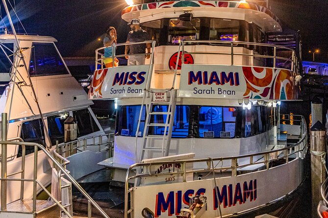 Miami: Adults Only Party Cruise with Two Drinks Included - Crew and Service Quality