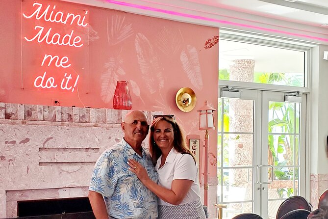 Miami Art Deco, Glamour, Vice & Secrets with Tropical Cocktail - Historic Hotels and Celebrity Hotspots