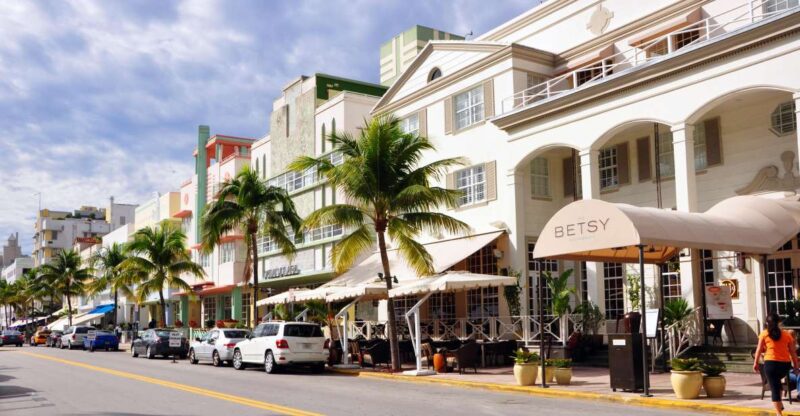 Miami - Art Deco Highlights & The Wolfsonian Museum Tour - Visiting the Best Art Deco Hotels of South Beach