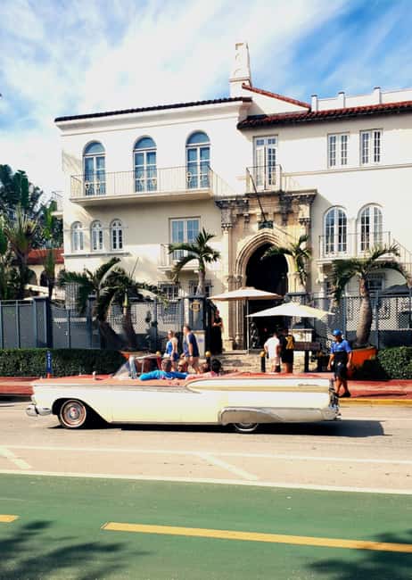 Miami Art Deco Jewels Small Group & Exclusive Access Tour - The Professional Guides and Their Expertise