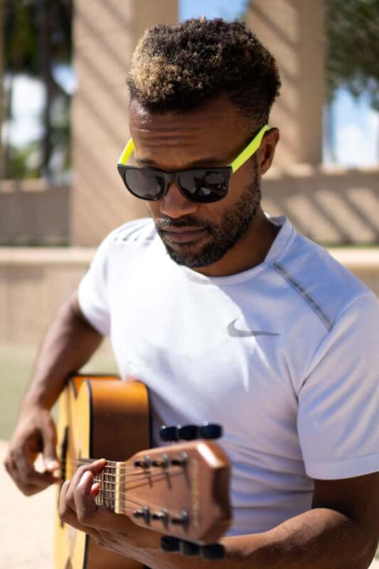 Miami: Beach Guitar Lesson - Comparing Similar Experiences