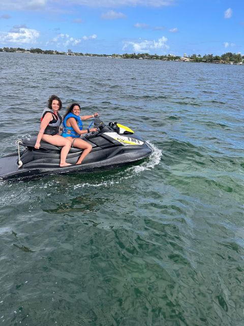 Miami Beach Jetskis + Free Boat Ride - The Pros and Cons of the Miami Beach Jetskis Tour