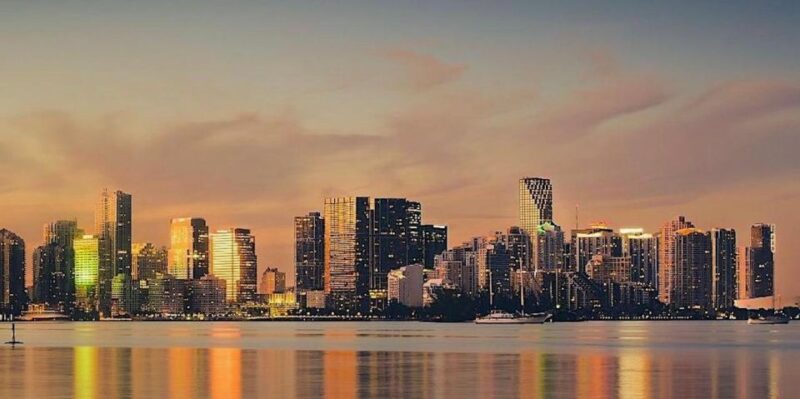 Miami Beach: Vizcaya Sunset Cruise Includes Food and Drink - All-Inclusive Food and Beverage Experience