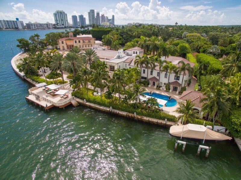 Miami: Biscayne Bay Celebrity Homes Sightseeing Cruise - Who Will Enjoy This Tour Most?
