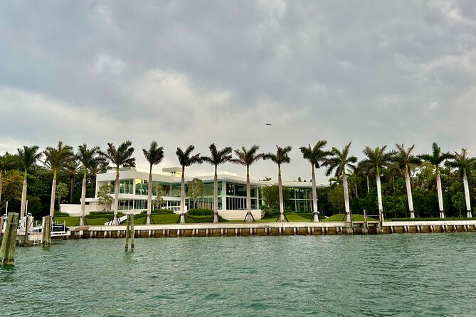 Miami City Tour and Boat Tour - Land & Sea Combo - Visiting the Versace Mansion and Wynwood Walls