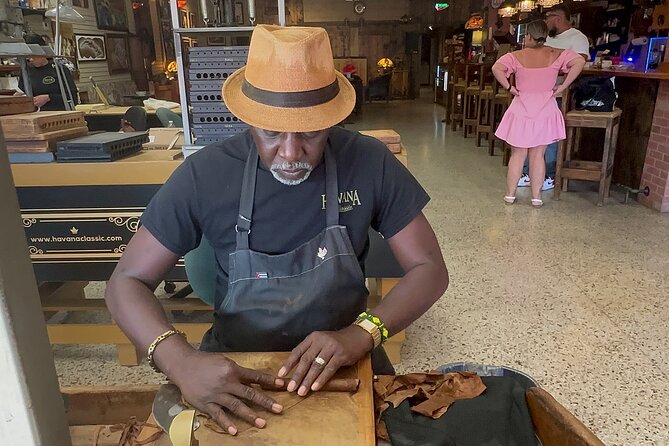 Miami City Tour: Bayside, Little Havana & Wynwood Skyline Views - Discover South Beach’s Art Deco Charm