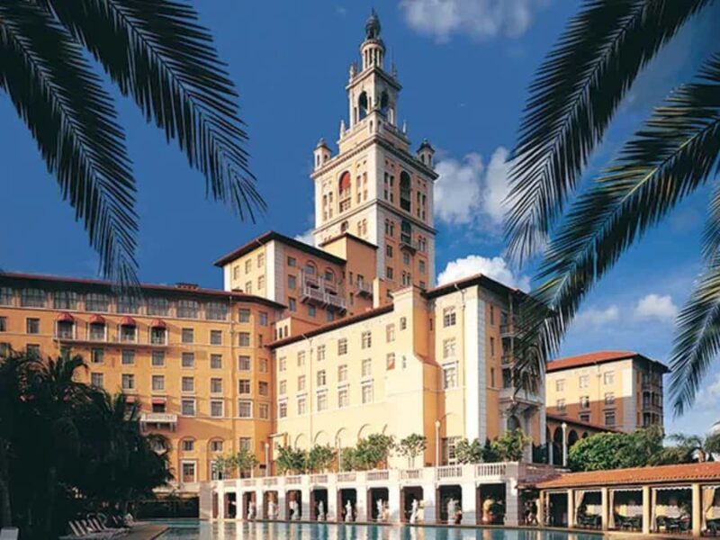 Miami: Explore Magic City in Style  2-Hour VIP Tour - Stops You Can Pick From: Iconic & Hidden Gems